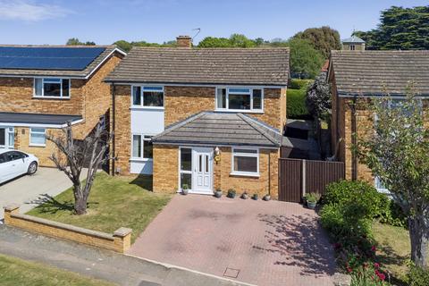 4 bedroom detached house for sale, Walnut Way, Ickleford, Hitchin, Hertfordshire, SG5