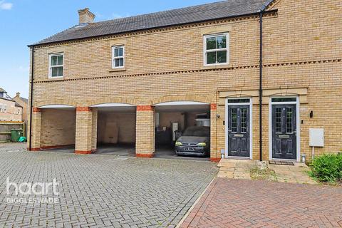 2 bedroom coach house for sale, Bryants Edge, Biggleswade