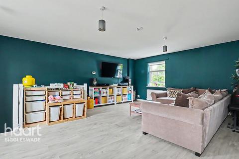 2 bedroom coach house for sale, Bryants Edge, Biggleswade