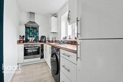 2 bedroom coach house for sale, Bryants Edge, Biggleswade