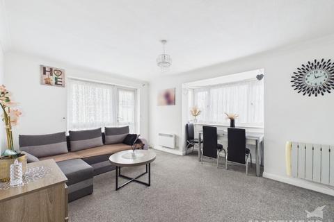 2 bedroom apartment for sale, Regis Court, High Street