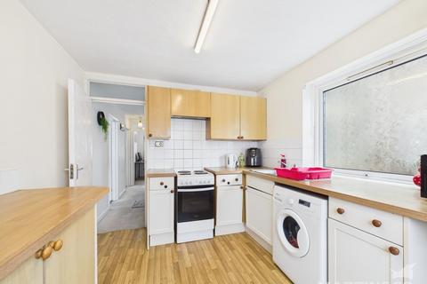 2 bedroom apartment for sale, Regis Court, High Street