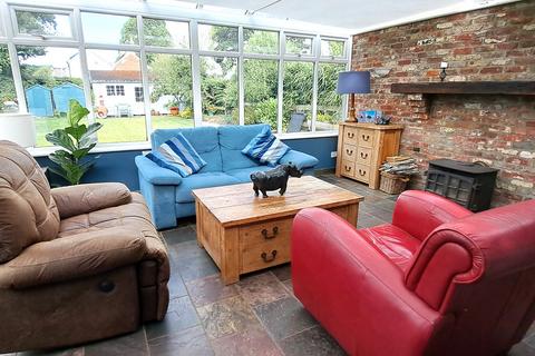 3 bedroom detached house for sale, Bowling Green, Lymington SO41