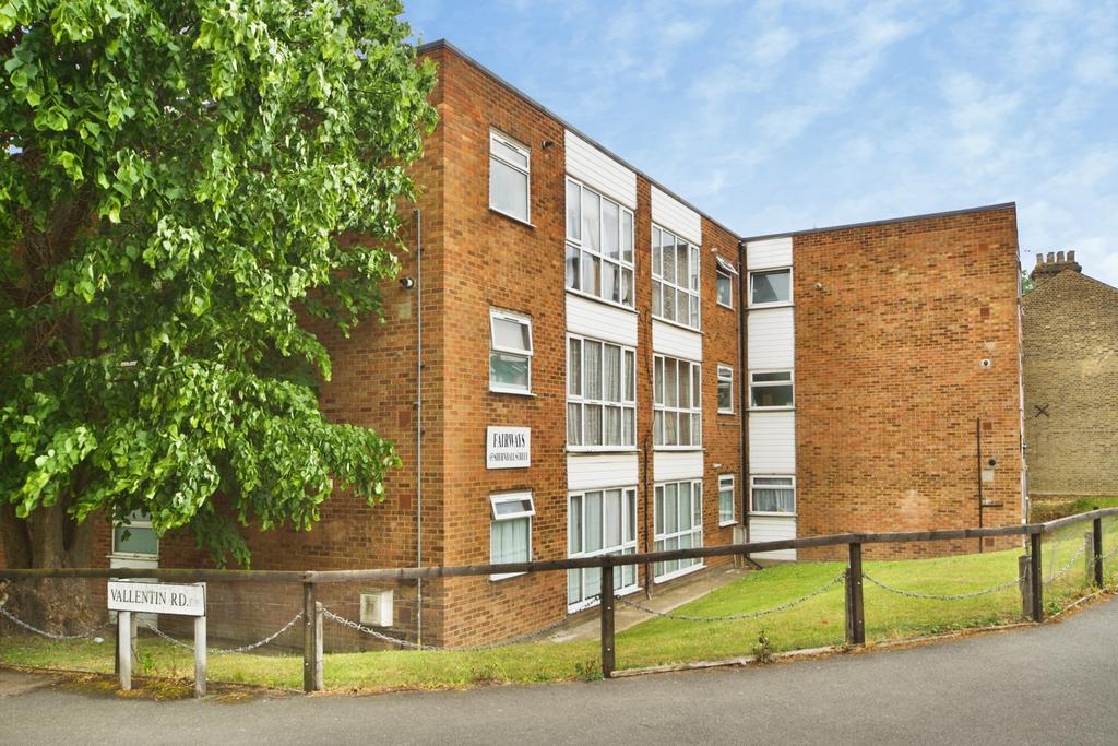 Shernhall Street, Walthamstow, E17 - View 3