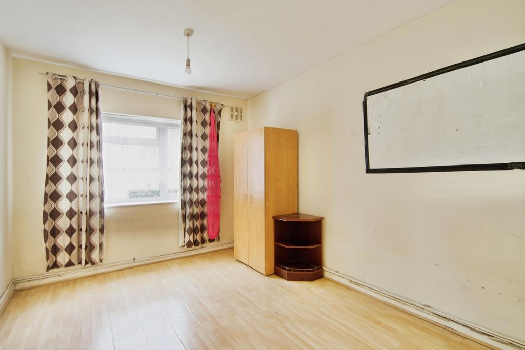 Shernhall Street, Walthamstow, E17 - View 5