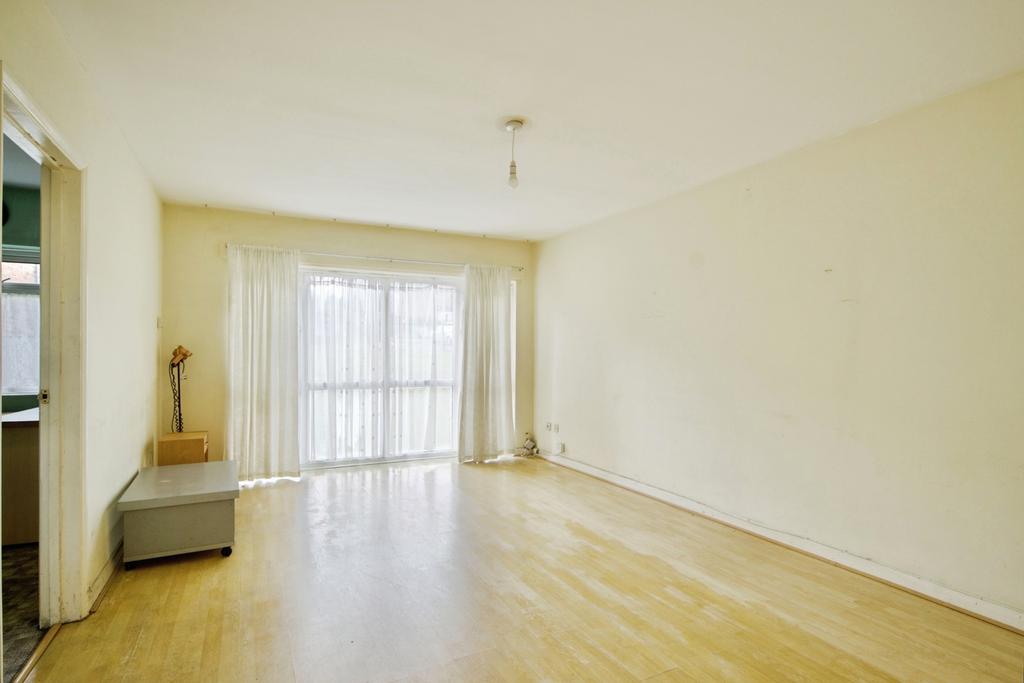 Shernhall Street, Walthamstow, E17 - More