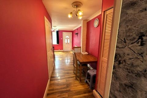 2 bedroom semi-detached house for sale, New Heston Road, Hounslow