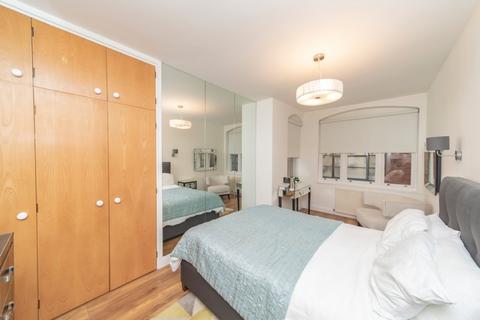 2 bedroom flat to rent, Floral Street, Covent Garden, London