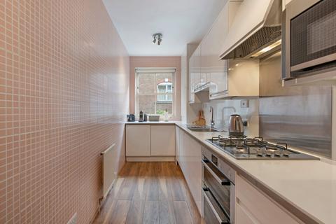 2 bedroom flat to rent, Floral Street, Covent Garden, London