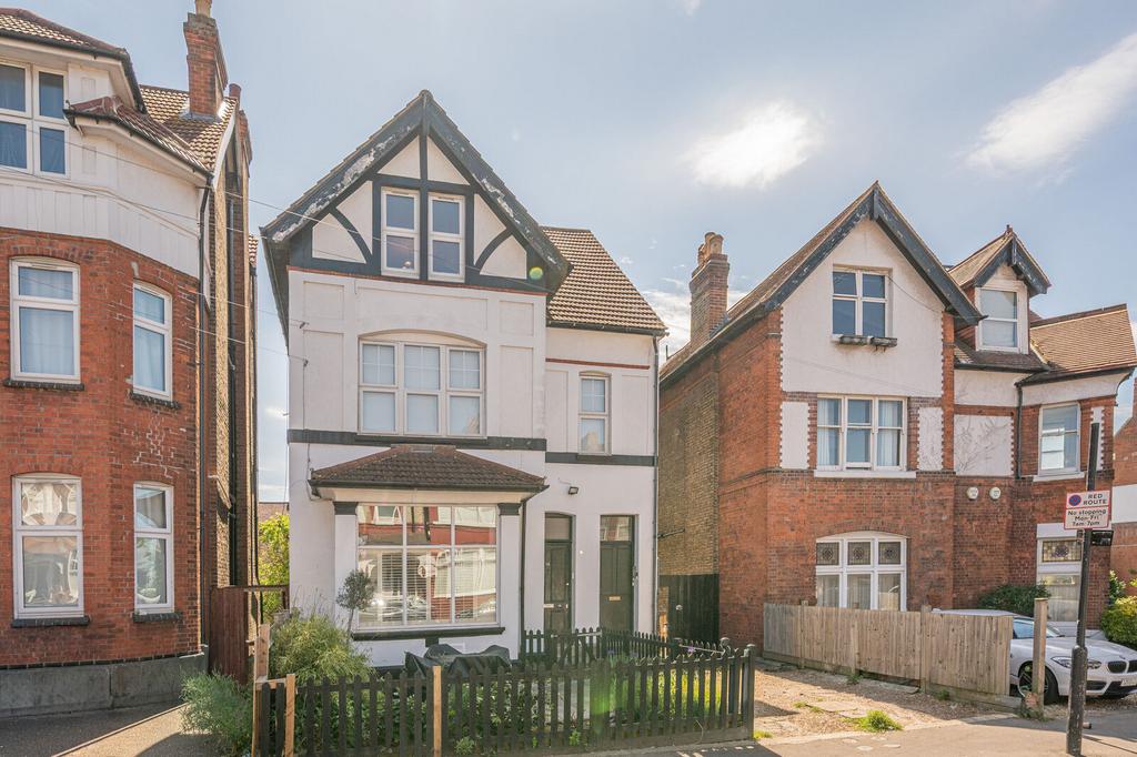 Apartment in London, Streatham - View 2