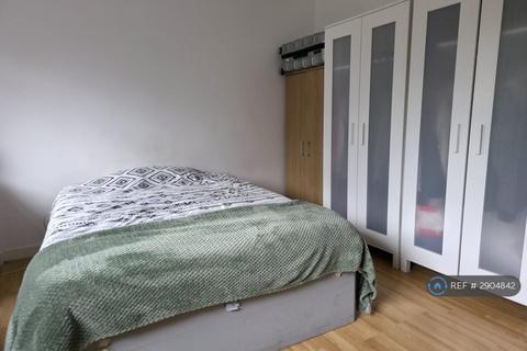 Studio to rent, High Lane, Manchester, M21