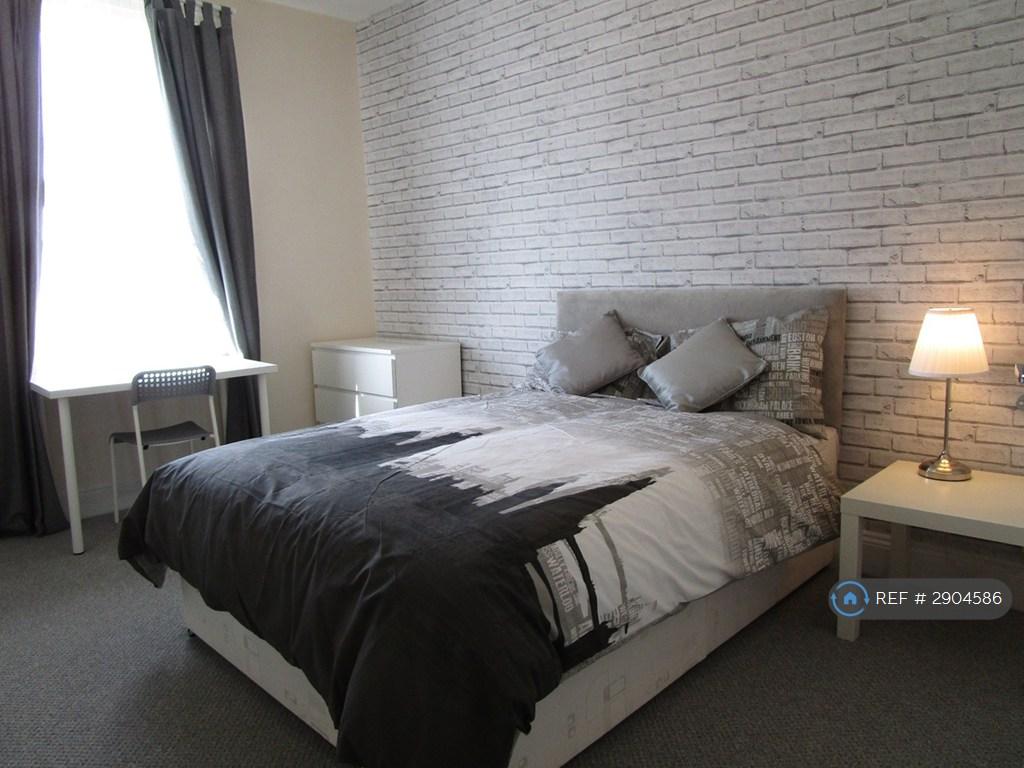 De Lacy Mount, Leeds, LS5