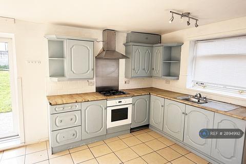3 bedroom semi-detached house to rent, Flanderwell Lane, Rotherham, S66