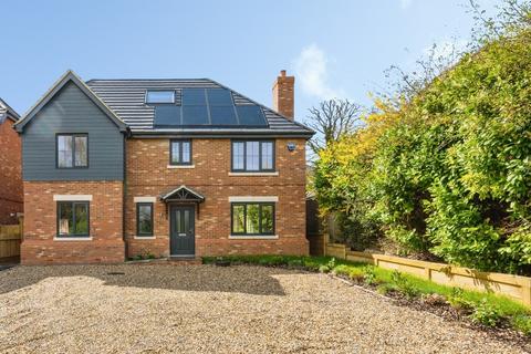 4 bedroom detached house for sale, Dell Road, Northchurch, Berkhamsted