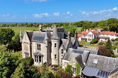 3 bedroom character property for sale, Shalimar Wing, Racecourse View, Ayr