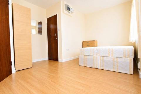 Studio to rent, Flat in Edmonton N9 - * INCLUSIVE OF ALL THE BILLS *