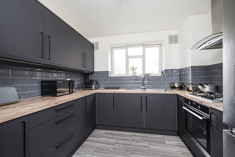 2 bedroom flat for sale, Stepney Way, Whitechapel, London, E1