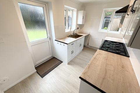 2 bedroom semi-detached house to rent, Paulsgrove, PETERBOROUGH PE2