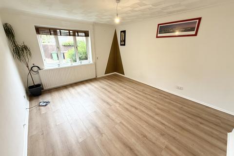 2 bedroom semi-detached house to rent, Paulsgrove, PETERBOROUGH PE2