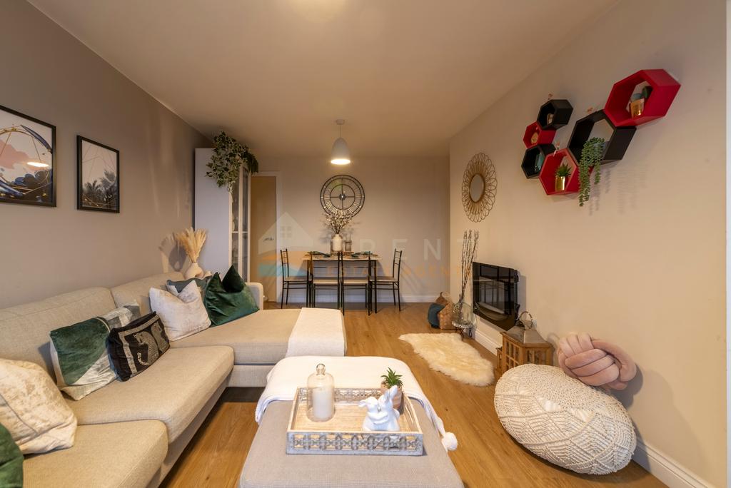 Apartment in Nottingham, Hyson Green - View 4