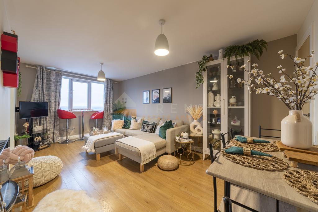 Apartment in Nottingham, Hyson Green - View 5