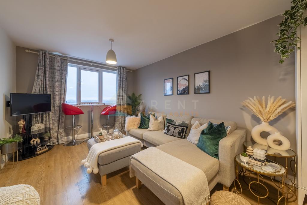 Apartment in Nottingham, Hyson Green - View 6