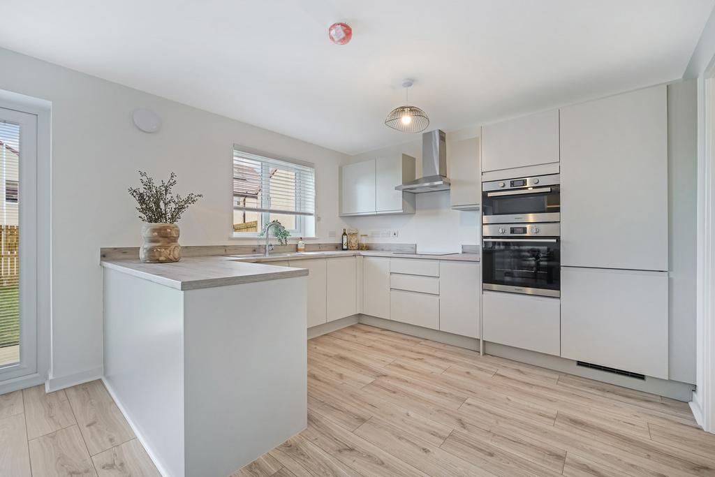 House in Glasgow, Glendale, Robroyston - View 3