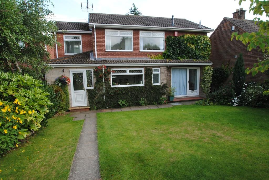 Bawtry Road, Wickersley 3 bed detached house £300,000