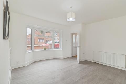 3 bedroom semi-detached house for sale, Huntingdon Road, Leicester, LE4