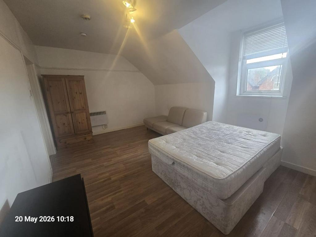 1 bedroom flat to rent - View 2