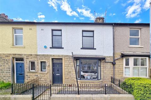 4 bedroom terraced house for sale, Whitecroft Avenue, Haslingden, Rossendale, BB4