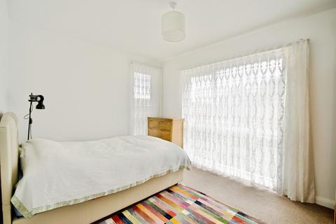 2 bedroom flat for sale, Union Road, Walthamstow, E17
