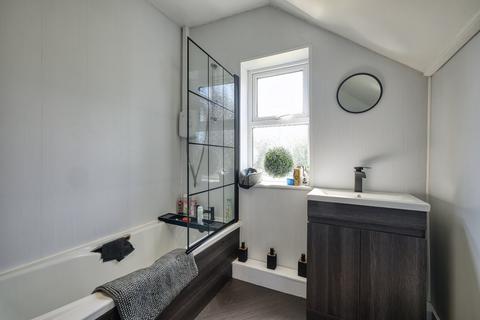 3 bedroom bungalow for sale, Cliftonville Avenue, Ramsgate, Kent, CT12