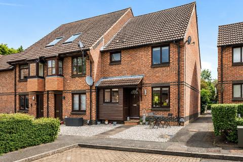1 bedroom end of terrace house for sale, Dairymans Walk, Guildford, Surrey, GU4