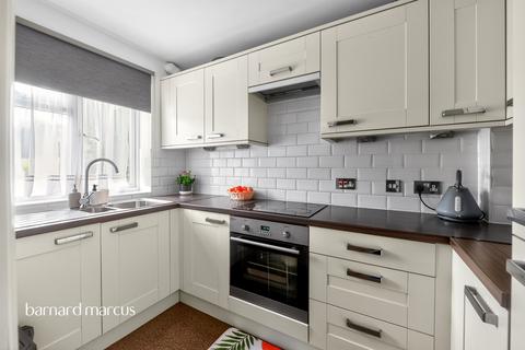 2 bedroom terraced house for sale, Wordsworth Mead, REDHILL