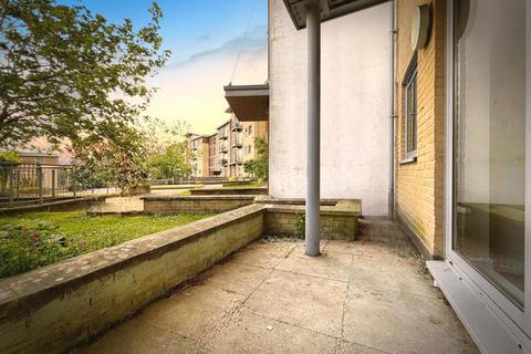 undefined, Kelvin Gate, Bracknell, Berkshire
