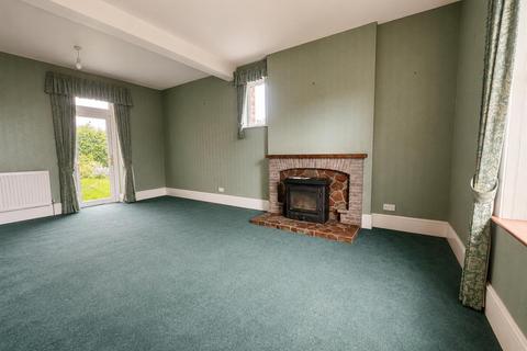 4 bedroom detached house for sale, 13 Chapel Lane, Northampton NN7