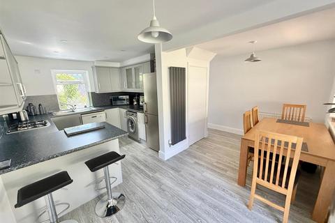 2 bedroom terraced house for sale, Sandgate Road, Macclesfield