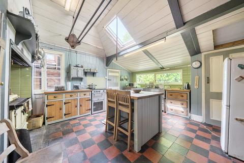 6 bedroom bungalow for sale, Llidiartywaun, Llanidloes, Powys, SY18