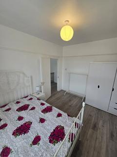 4 bedroom terraced house to rent, London SW17