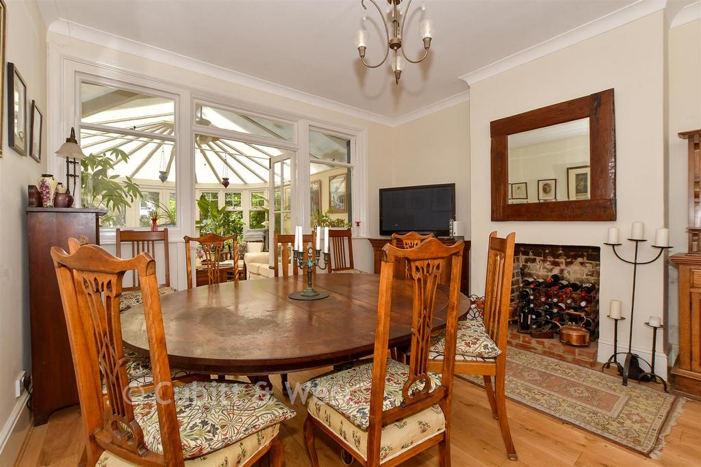 Dining Room*