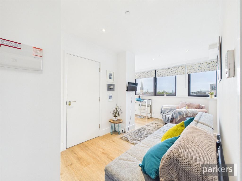 Apartment in Reading, Katesgrove, Newtown - View 3