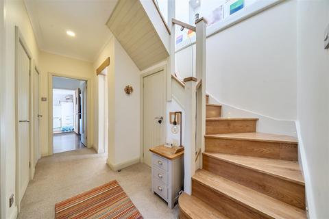 undefined, Chisenbury Court, East Chisenbury SN9
