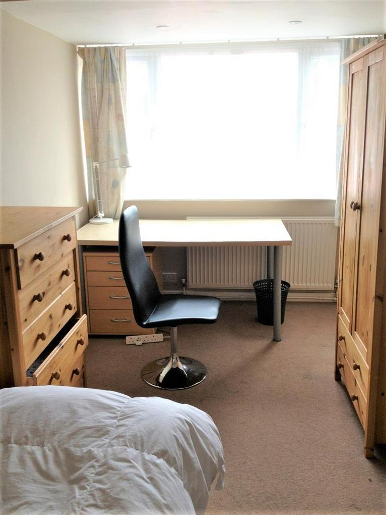 House in Birmingham, Selly Oak - View 6