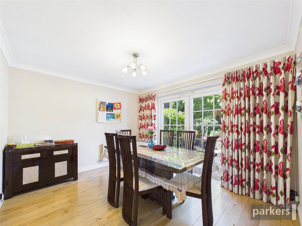 House in Reading, Nores Hill, Shinfield - More
