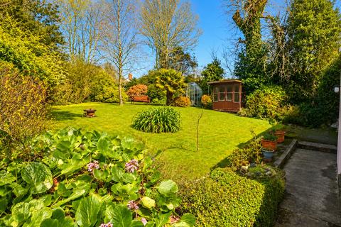 4 bedroom end of terrace house for sale, Quay Road, St. Austell PL25