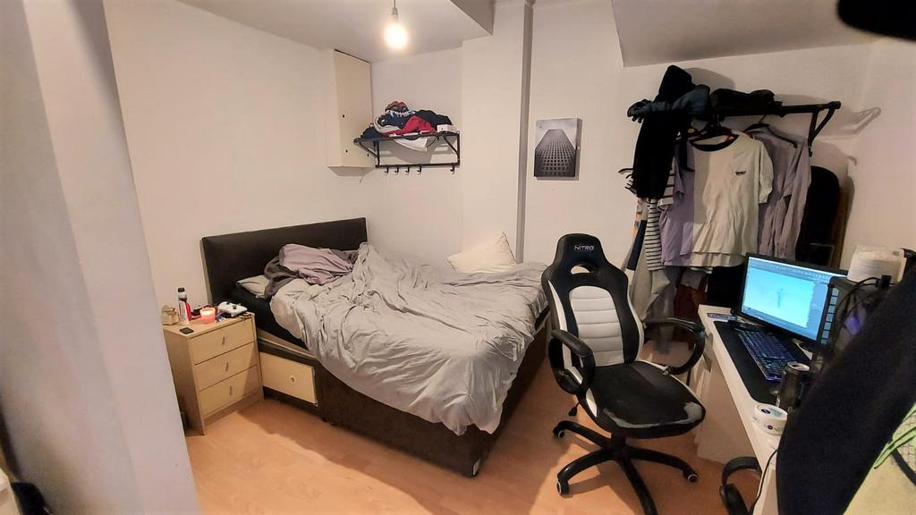 1 bedroom house of multiple occupation to rent - View 2