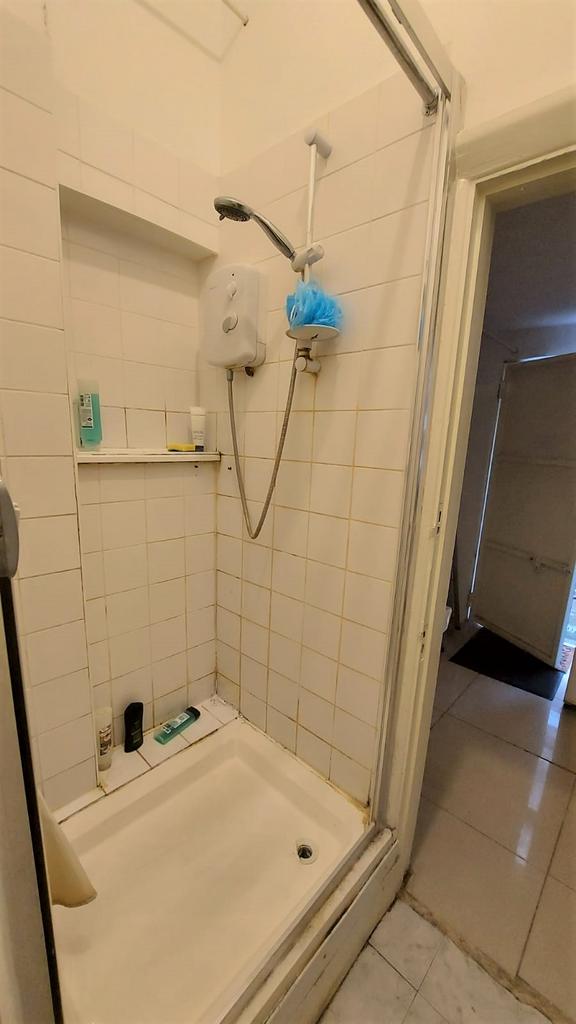 1 bedroom house of multiple occupation to rent - View 5