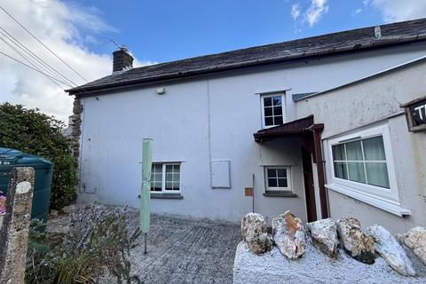 2 bedroom detached house to rent, Illand