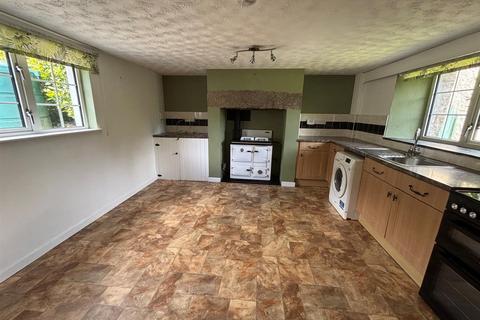 2 bedroom detached house to rent, Illand